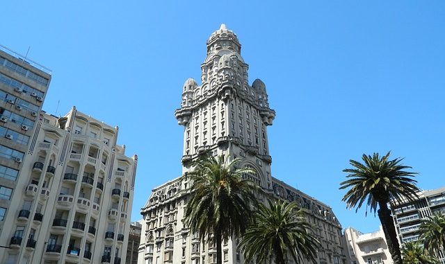palacio-salvo-2830233_640