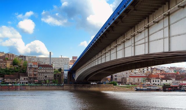 bridge-2443863_640