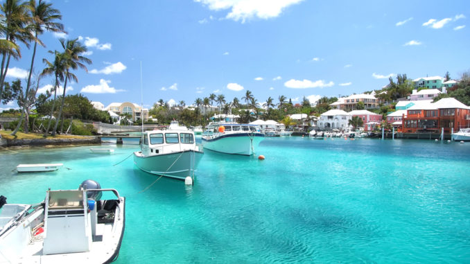 Yacht,Boats,On,Blue,Sea,Water,In,Tropical,Lagoon,In
