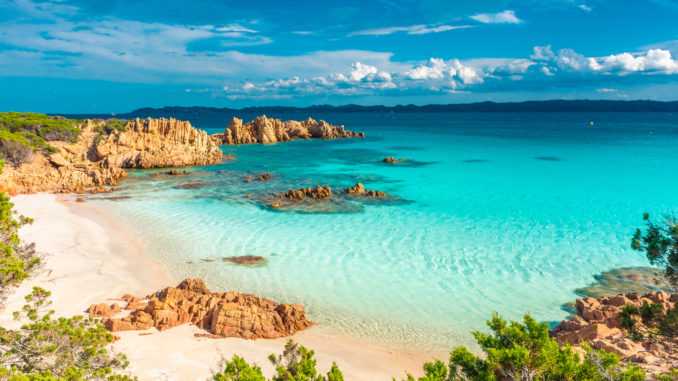 Amazing,Pink,Sand,Beach,In,Budelli,Island,,Maddalena,Archipelago,,Sardinia,