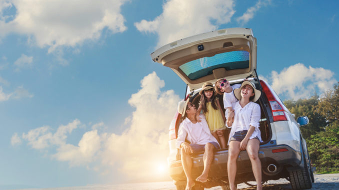 Holiday,And,Travel,Family,Concept,,Summer,Vacations,.,Happy,Family