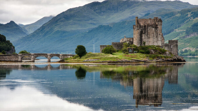 Eilean,Donan,Castle,,Loch,Duich,,Scotland,,Uk